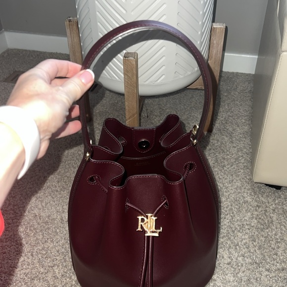 🌹Ralph Lauren Large Leather Bucket Bag Drawstring Closure - Excellent Condition - Picture 2 of 7
